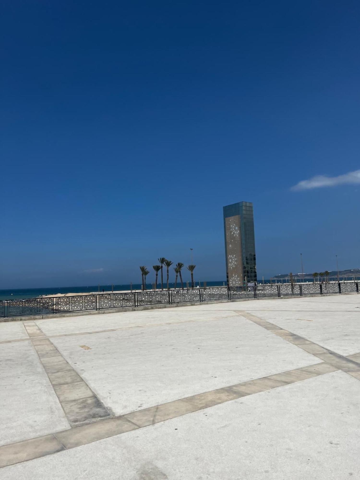 Duplex Familial 3 Chambres Au Coeur De La Corniche De Tanger Luaran gambar